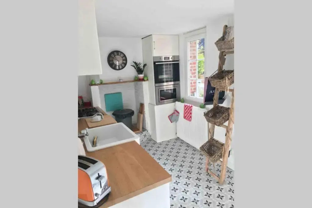 A 600m de la plage 6pers Meublé de tourisme 3 étoiles La Villa des Grottes