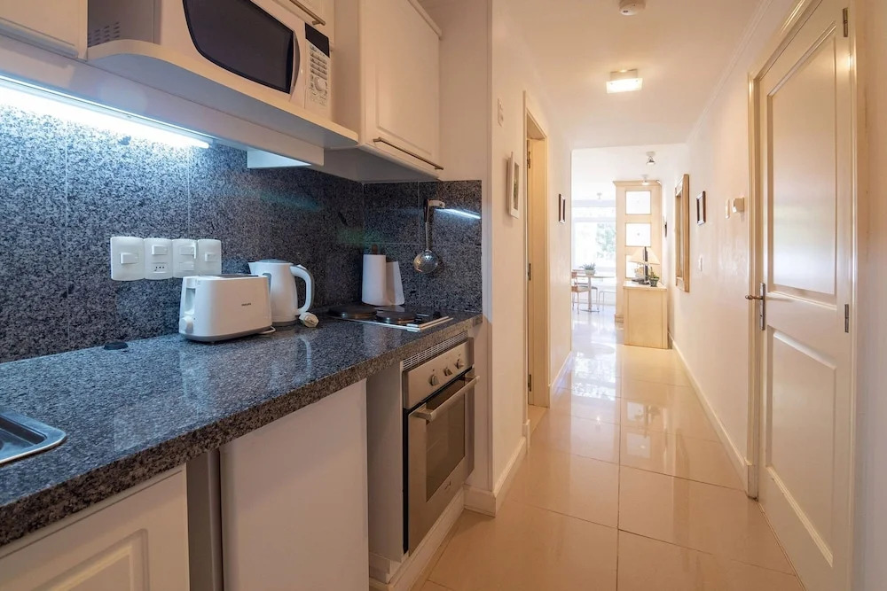 Oceana Suites Green Park