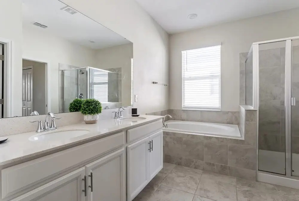 3BR up to 8 People at Champions Gate