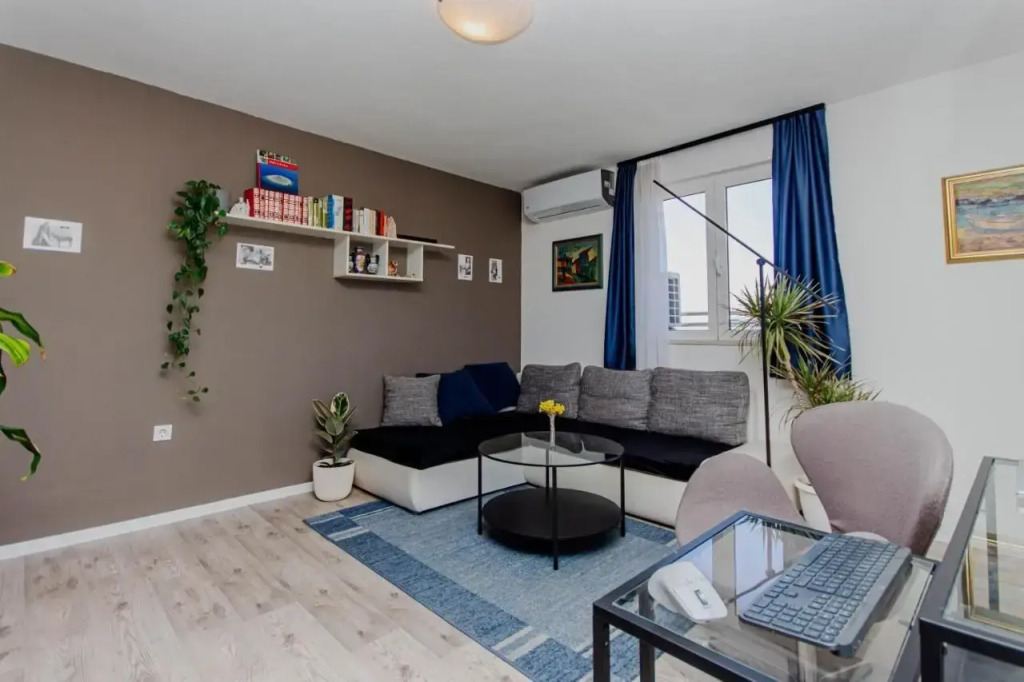 Nevena Apartments Split