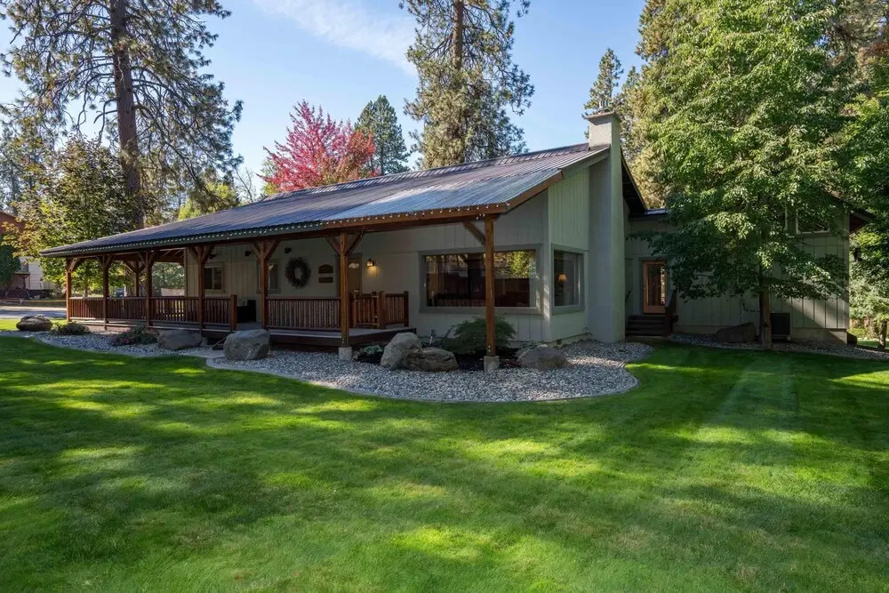 Riverside Cabin