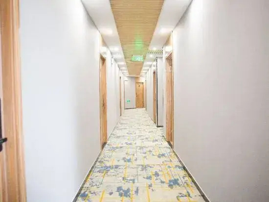 Jiayi zhixuan Hotel (Shandong Aviation University)