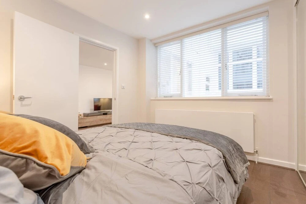 Modern Flat in the Heart of West London