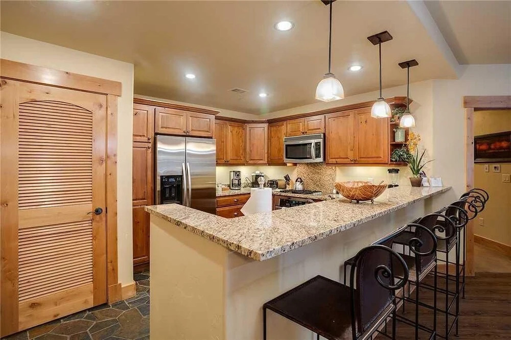 6112 Bear Lodge, Trappeur's Crossing Apartment 3