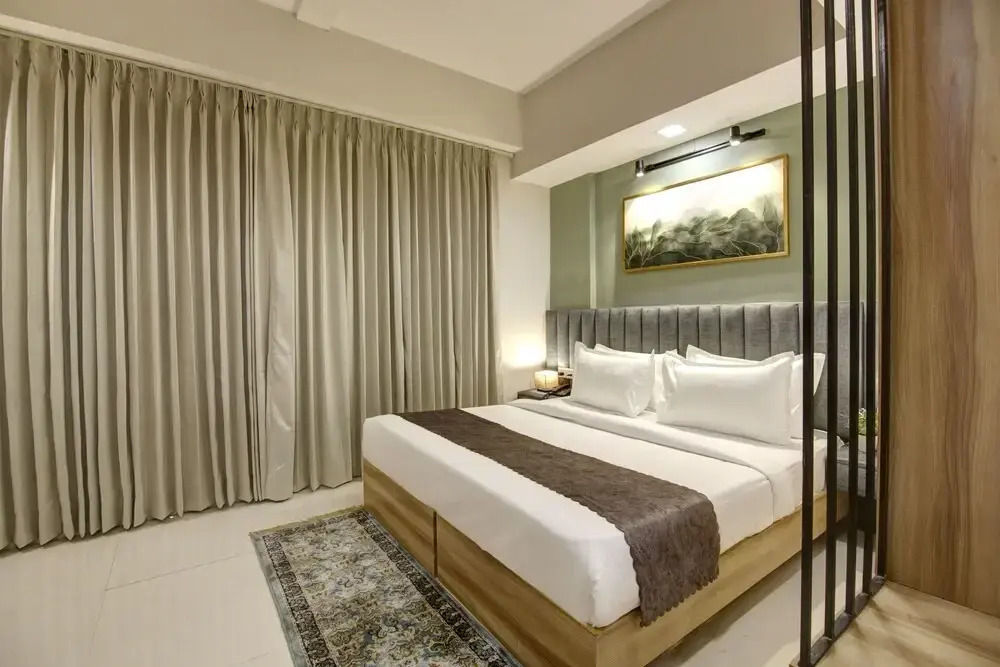Saltstayz Premier Executive Serviced Apartment - Golf Course Extension Road