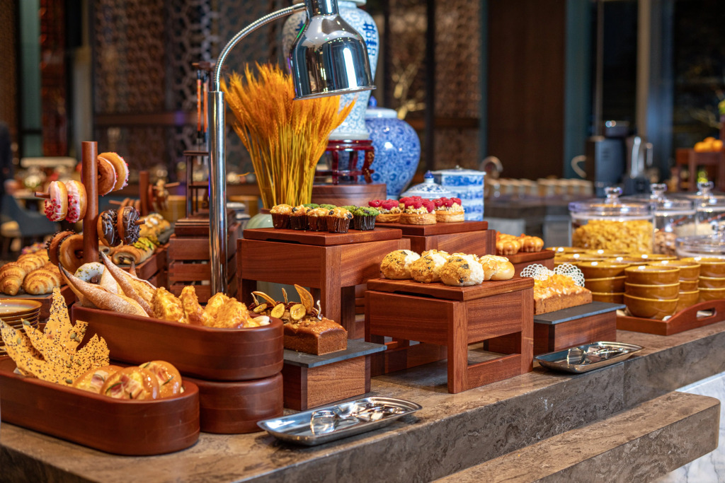HUALUXE Hotels and Resorts Haining