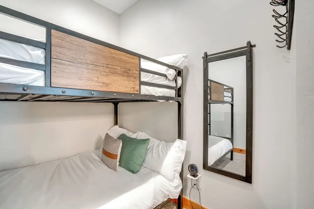 Fraser Adventure Base! Condo Near Hiking & River