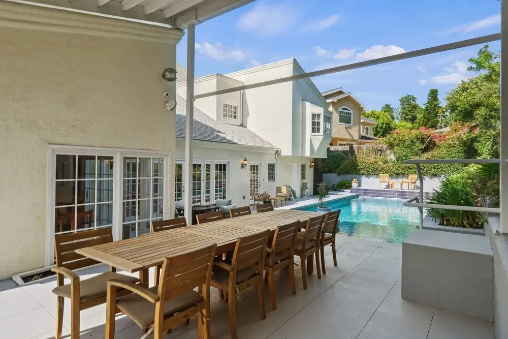 Hollywood Hills Upscale