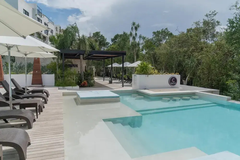 Deluxe Condo in Anah Village Stunning Complex With the Best Amenities Pool w Fountain