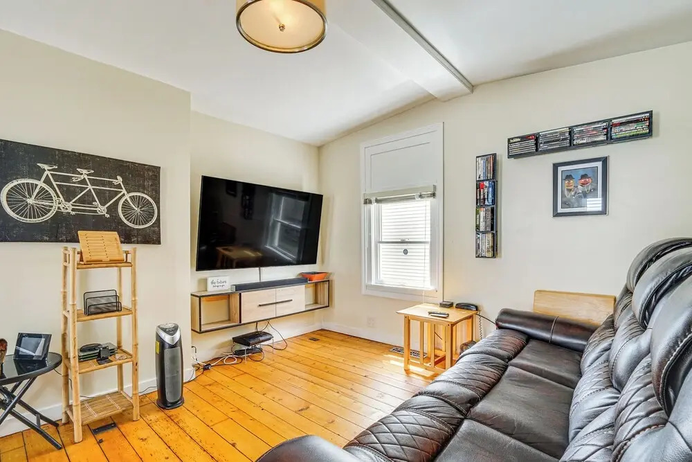 < 1 Mi to Historic District! Retreat in Bennington