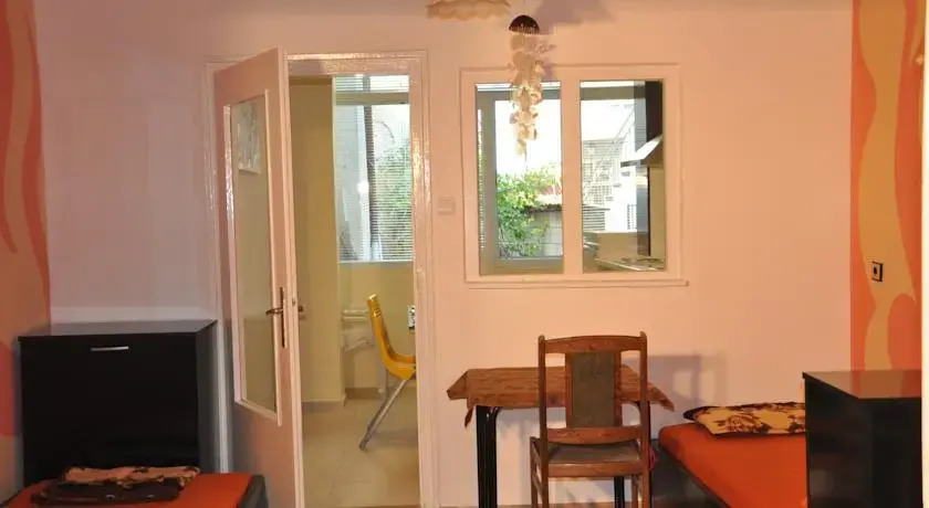 Arlequin Apartment