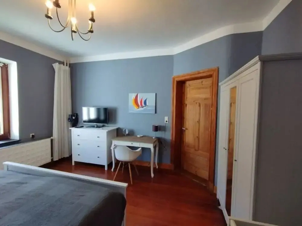 Birklund Modern Retreat