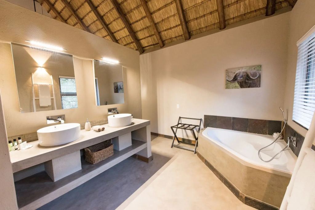 Bushbaby River Lodge