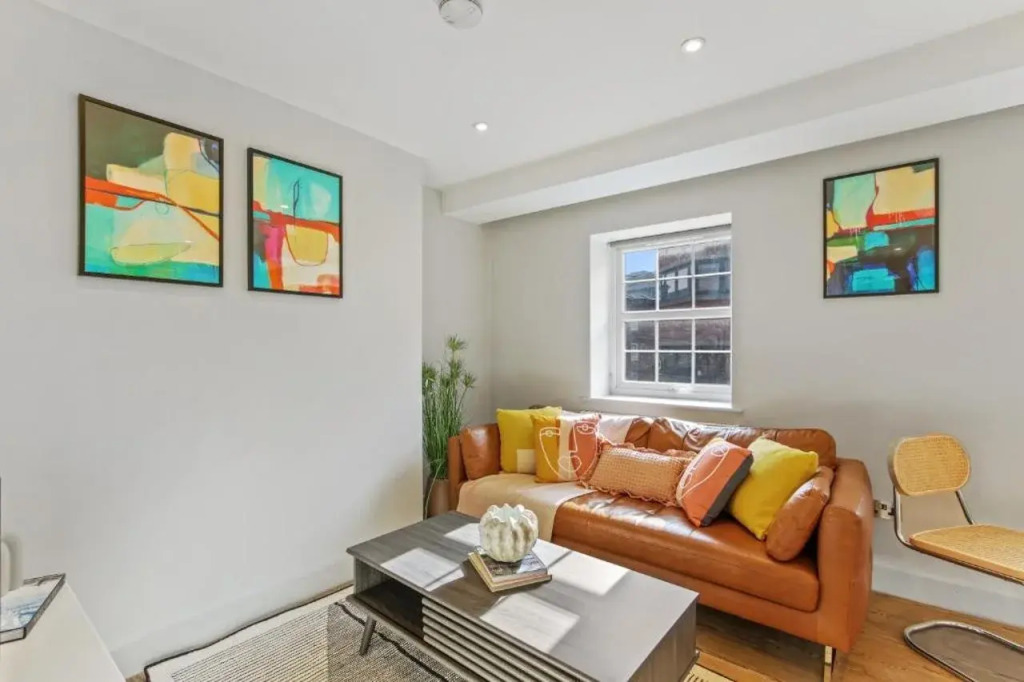 Cleveland Street by Aeria Apartments