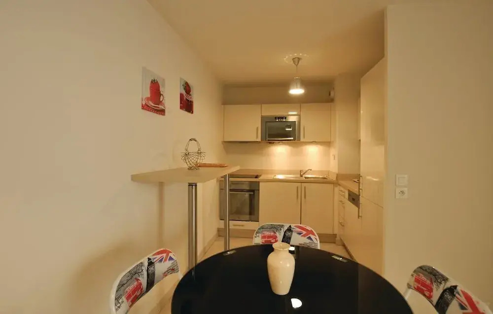 Congress Apartment