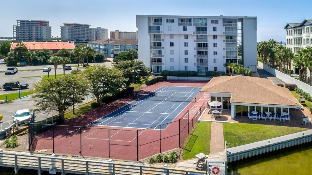Dolphin Point 604c 2 Bedroom Condo