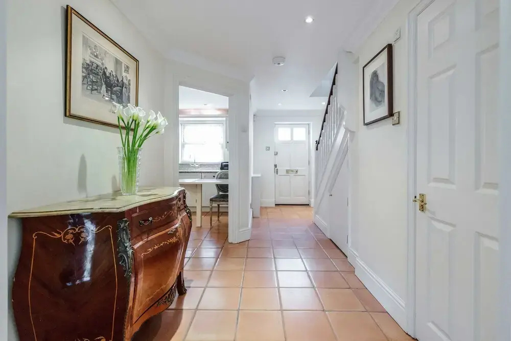 Beautiful House in Heart of Kensington