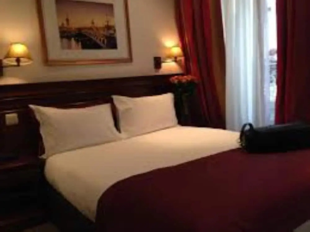 Emergence Djouda Hotel