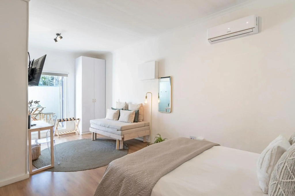 107 Dorpstraat Boutique Hotel