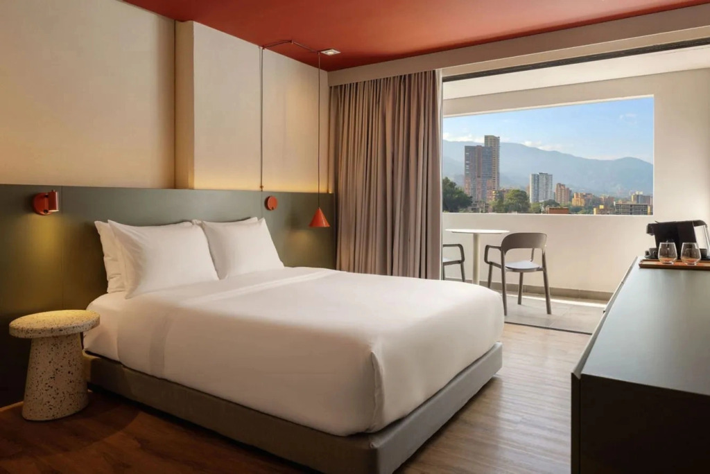 Loma Tribute Portfolio Hotel