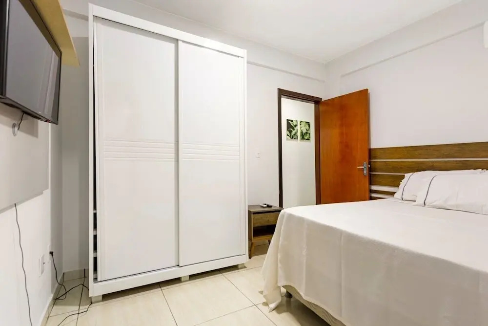 Ap 2 Qts com suíte  Garagem e Elevador