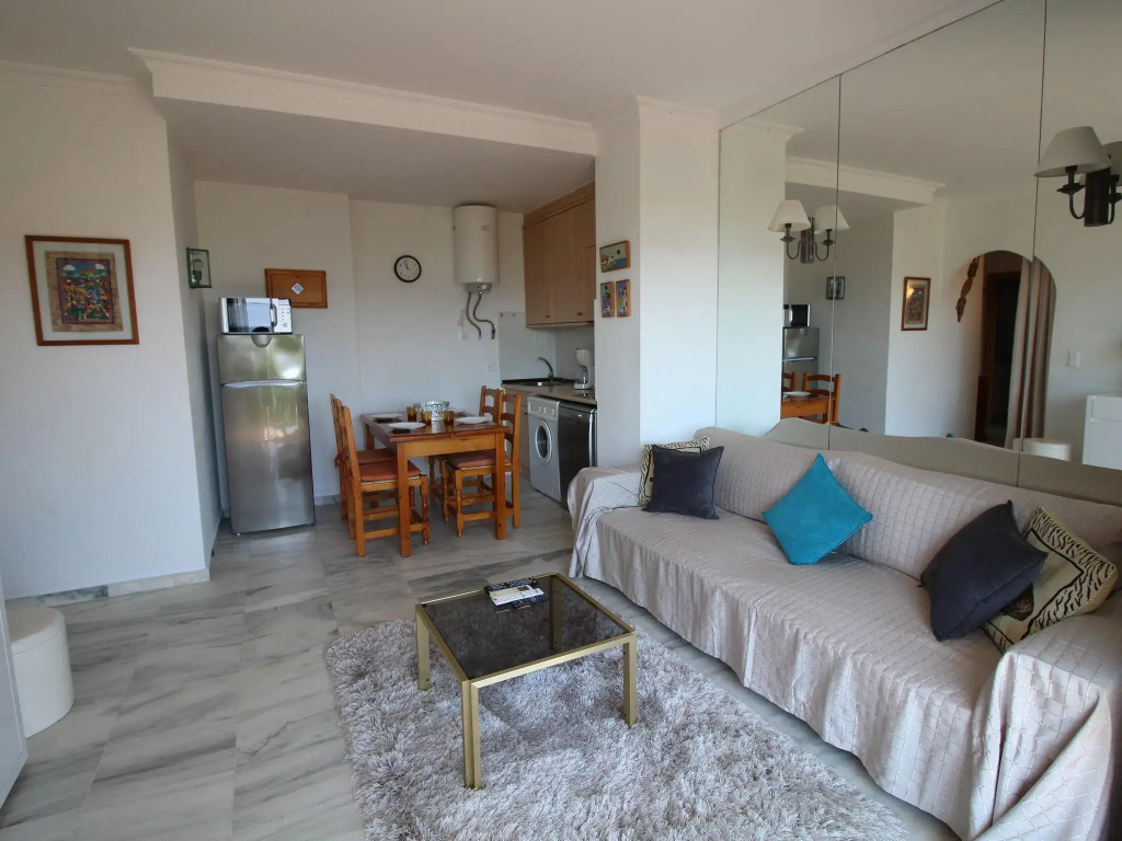 Pleasant Apartment in Empuriabrava with Balcony