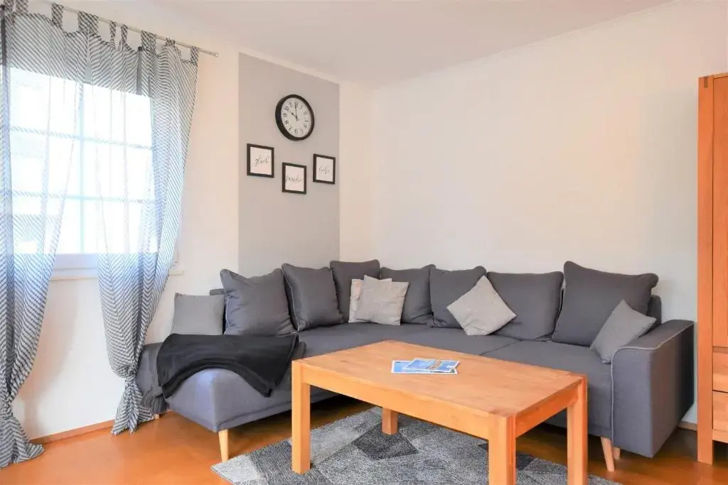 7010 Haus Lotti