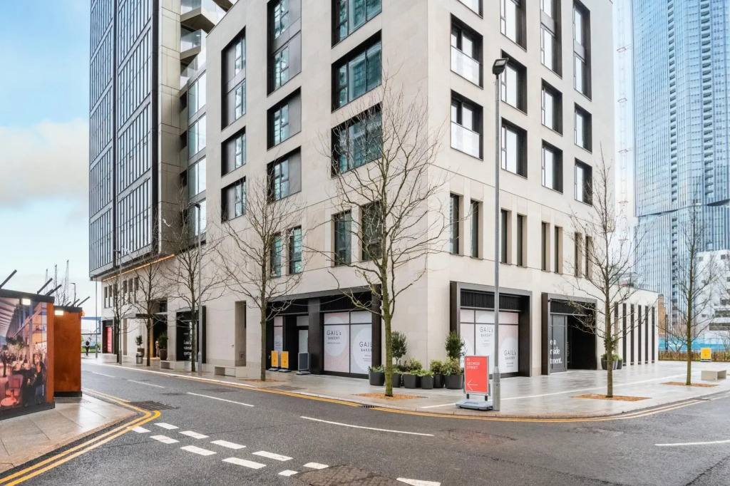 Stylish two Bedroom Apartment With River Views in Docklands