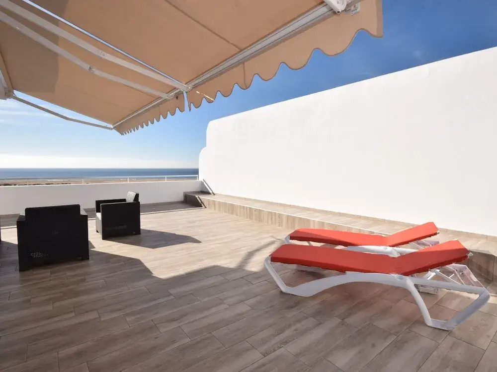 Spacious Apartment in Solana Matorral With Terrace
