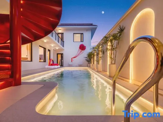 Youmi · Umi Luxury Swimming Pool Villa