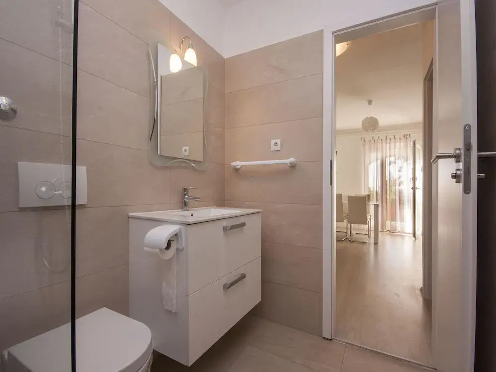 Guesthouse Brodarica