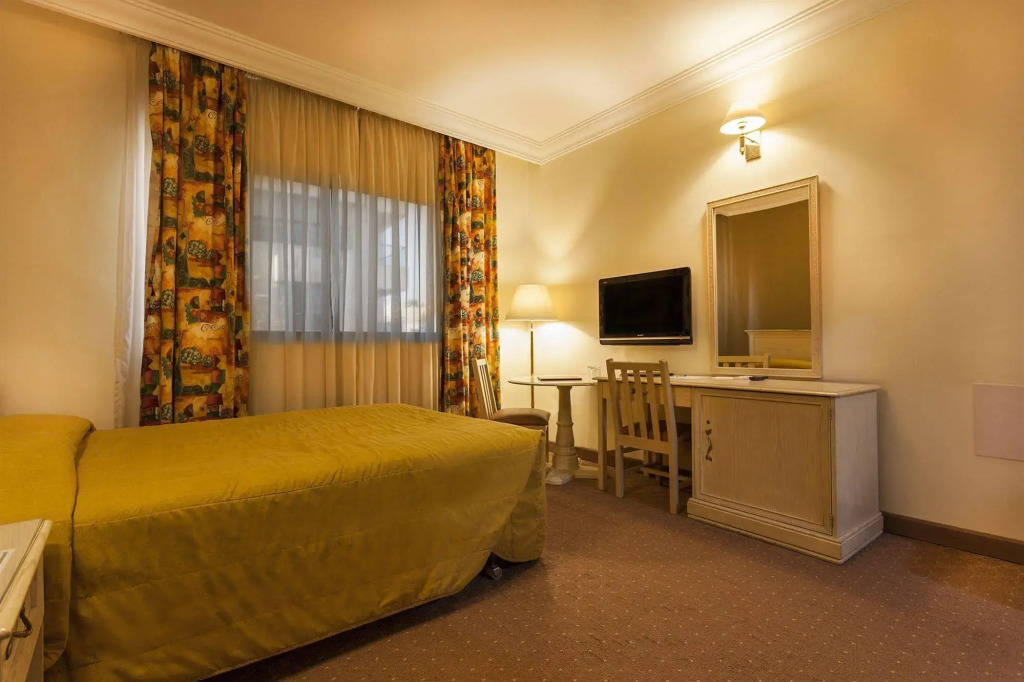 Amman West Luxury Hotel By Azar