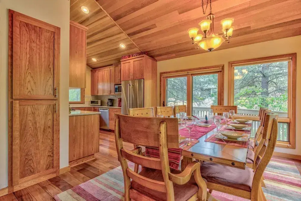 2 Tan Oak-Hot Tub-3BR/2BA