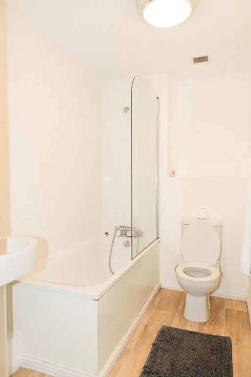 2 Bedroom Apartment Warrington