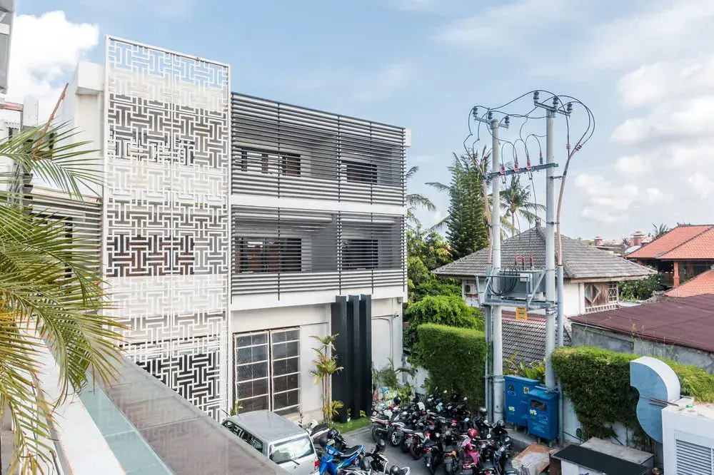 ZenRooms Kuta Poppies Lane