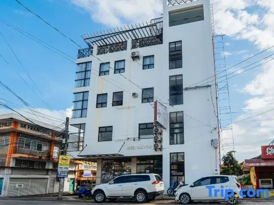 RedDoorz Plus @ Hotel Platinum Occidental Mindoro