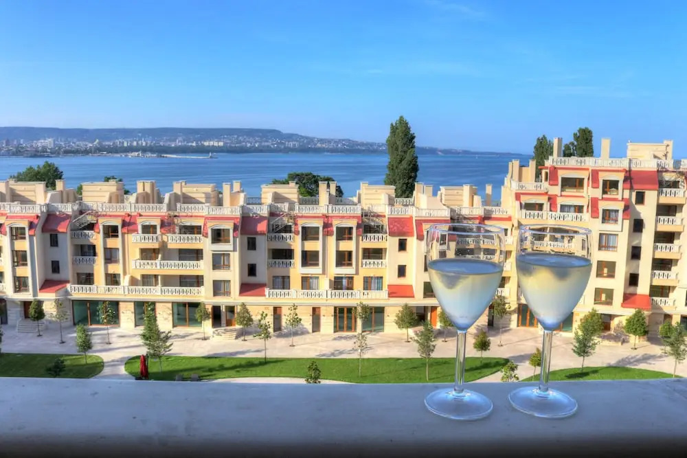 Waterfront Sea Star 2 bedroom Apartment