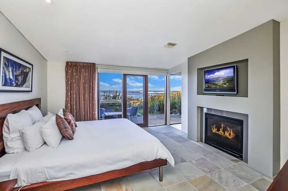 Hearn's Beachside Villa 4