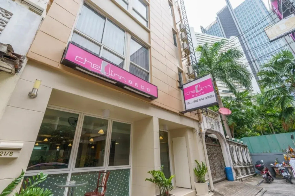 Sukhumvit Beds