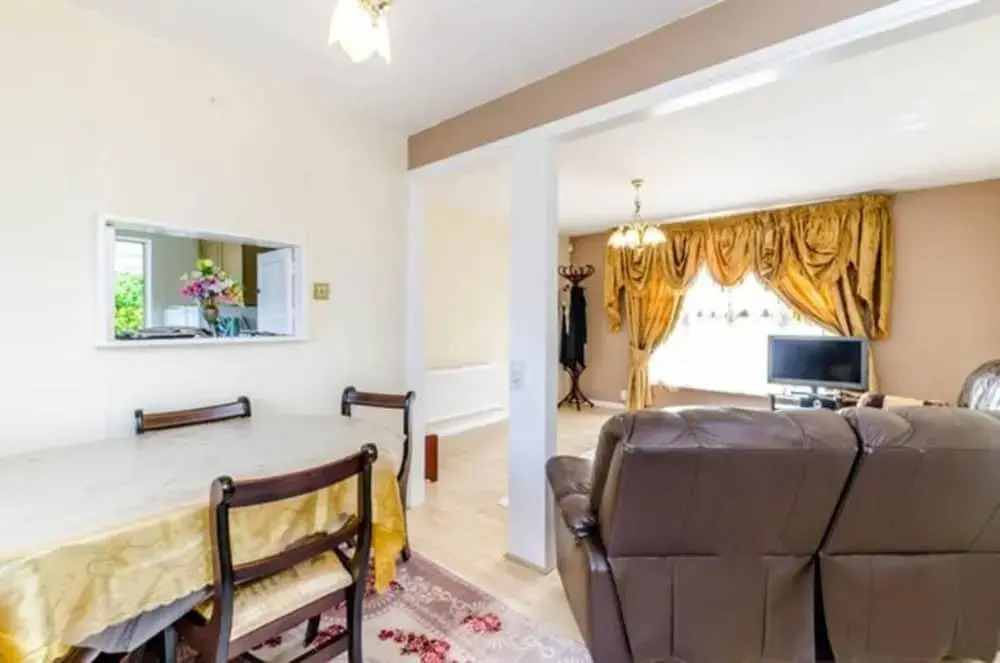 Lovely 3 Bedroom House, Northolt