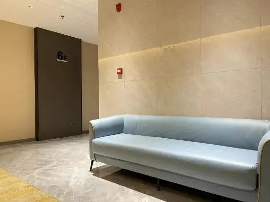 Huazhuo Hotel