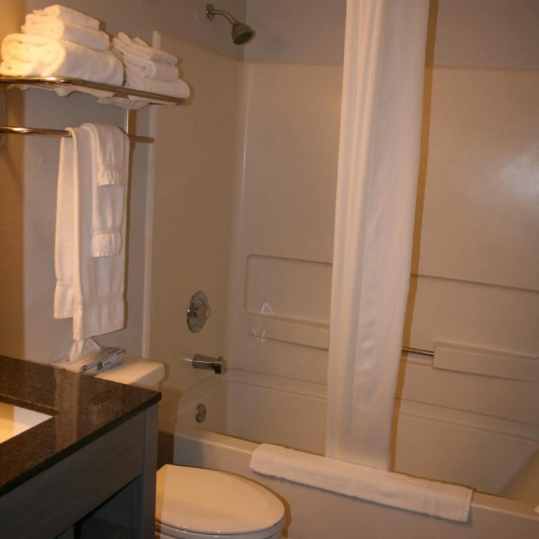 Heritage Inn Express