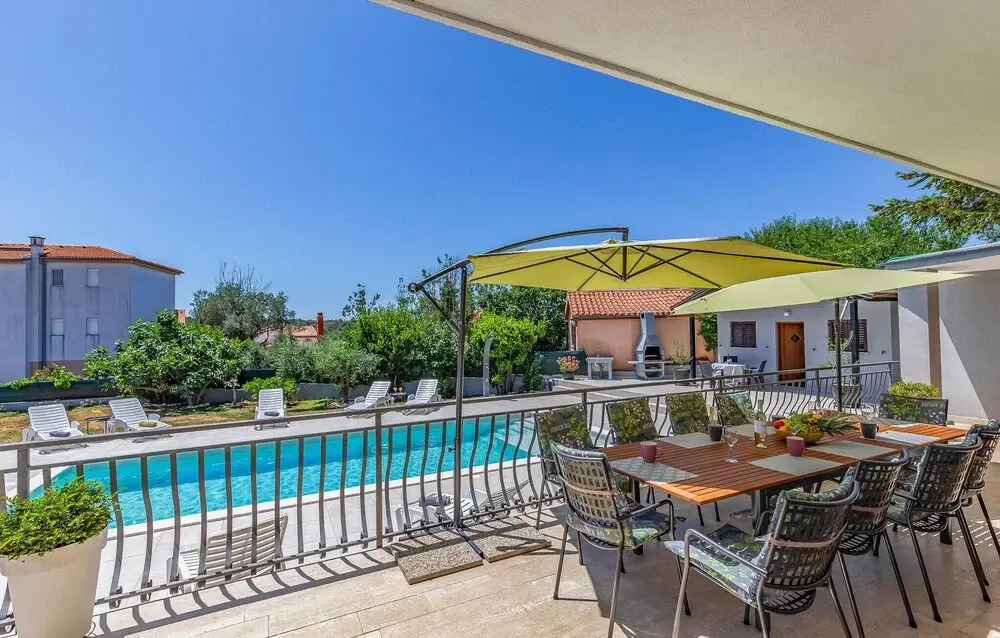 Beach Front Home In Medulin