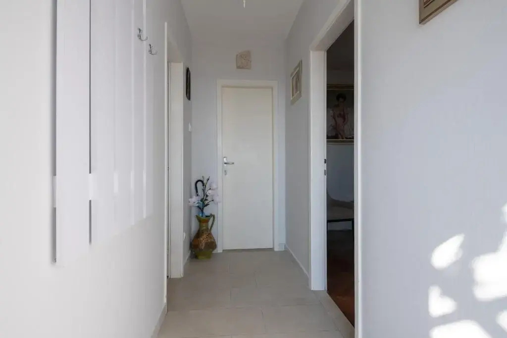 Apartment A Kind of Magic