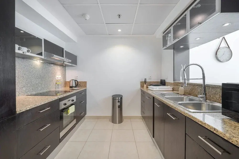 Elegant 1-bedroom Apartment for 4 in Dubai Marina