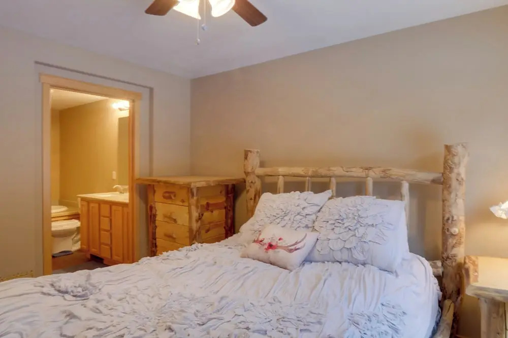 Mountain Cabin: 15 Mi to Breckenridge Ski Resort!