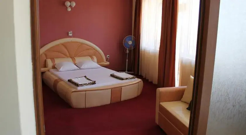 Peneka Hotel