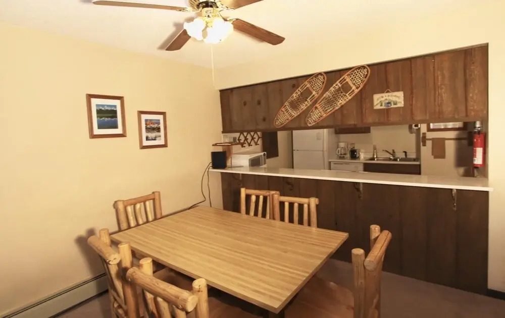 Meadow Ridge Court 5 Unit 3 2 Bedroom Condo