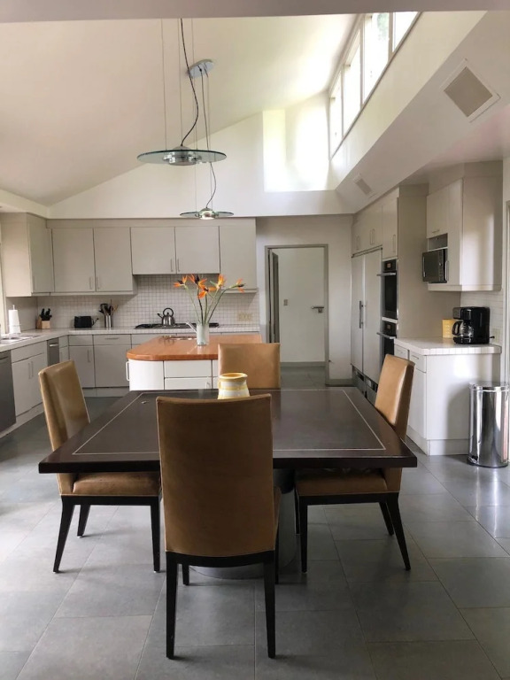 Villa by the Ocean in Venice Beach