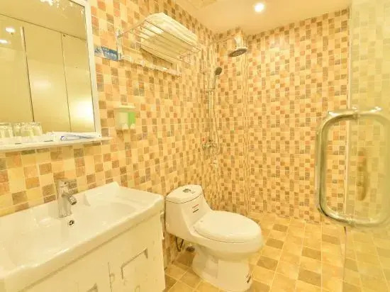 Xingui Fashion Hotel (Guilin North Station)